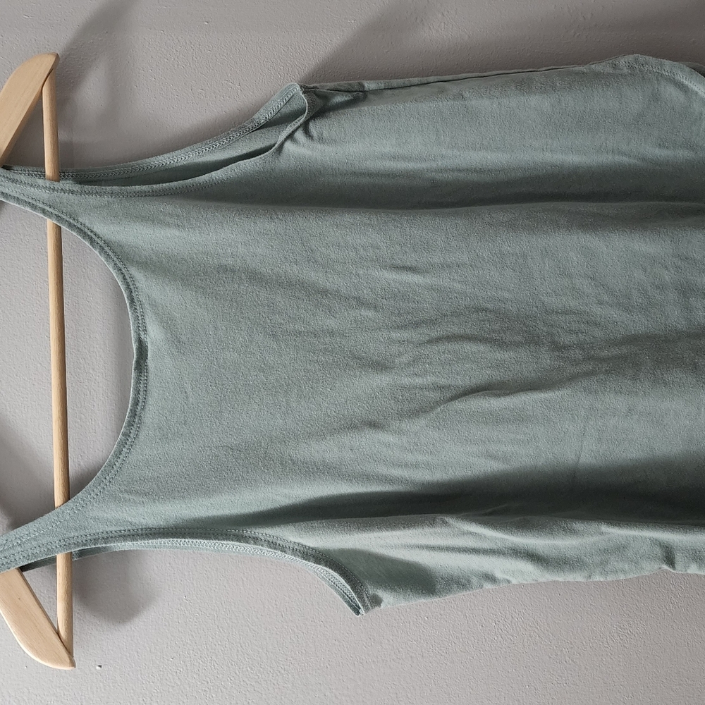 Tank Top - Picture 2 of 4